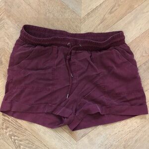 Women's Burgundy Shorts Size M